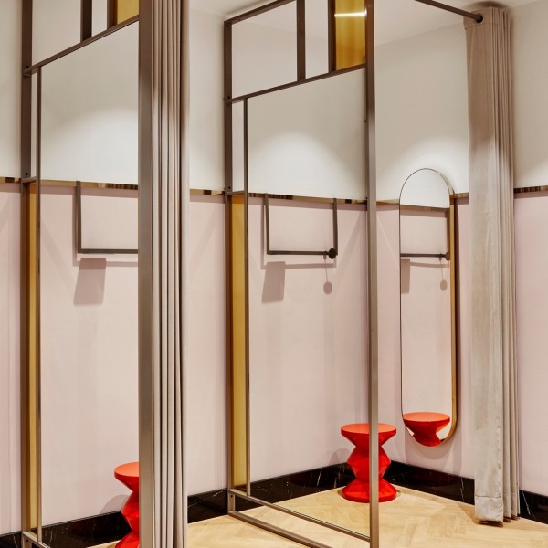 Winkelinterieur en lichtontwerp De Rode Winkel